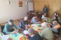 Osterbasteln mit Hortkindern